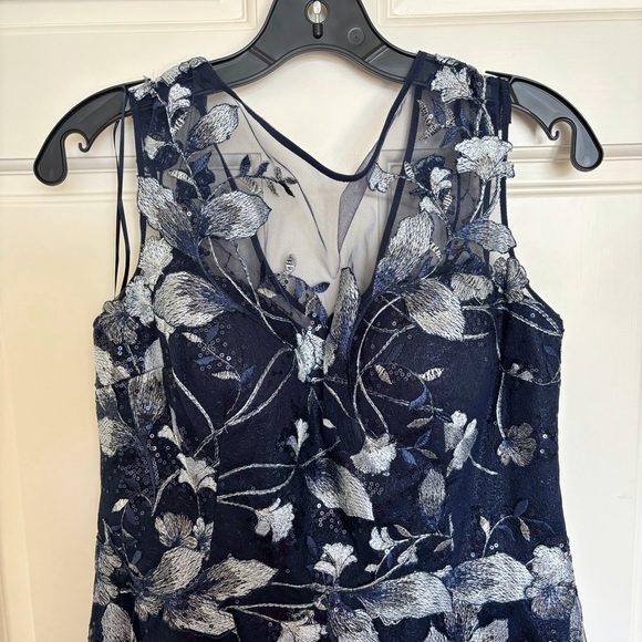 Rickie Freeman for Teri Jon Women's Dress, size 12, blue, floral, sequin - Picture 3 of 12